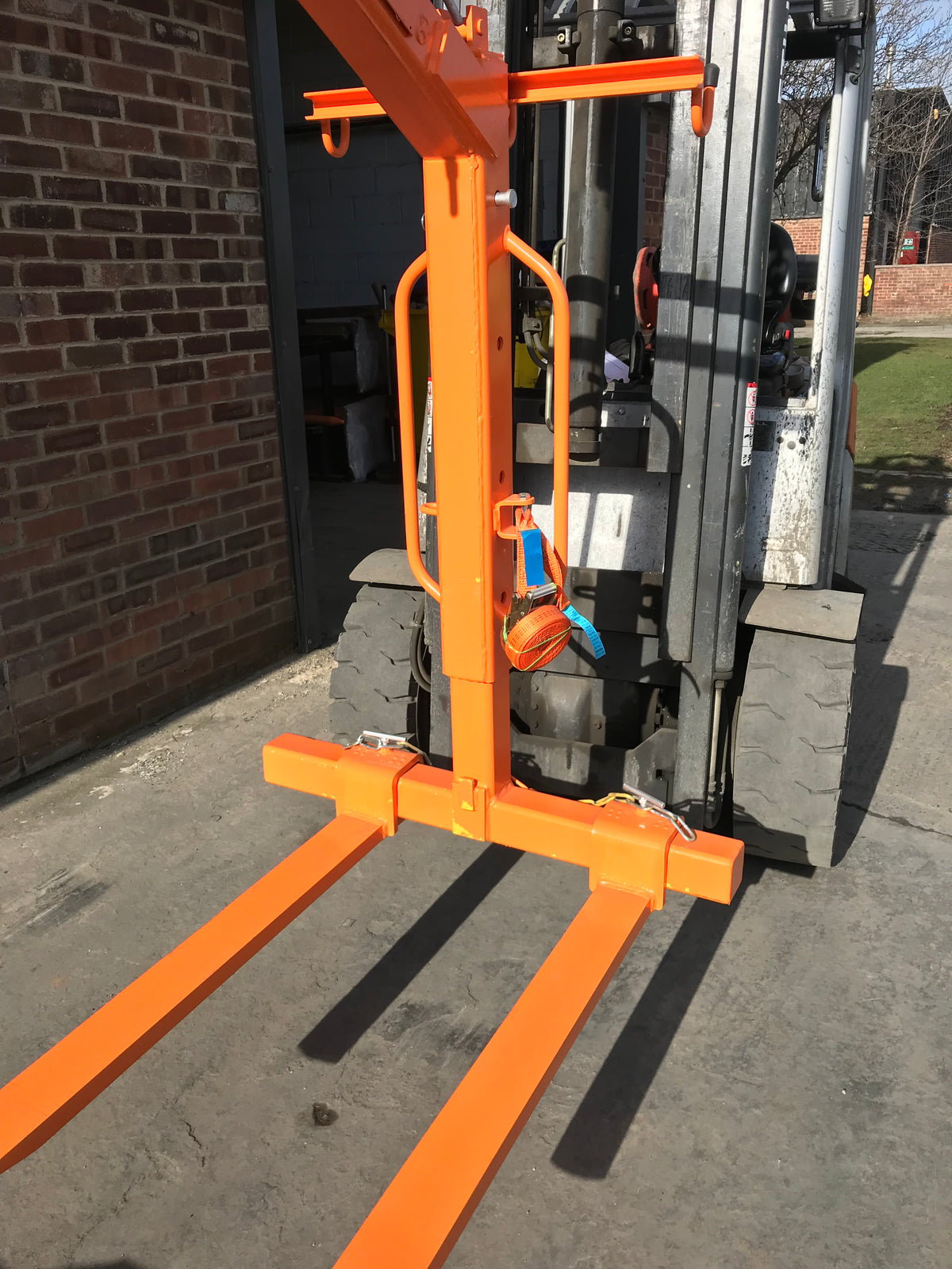 Invicta Automatic Pallet Forks